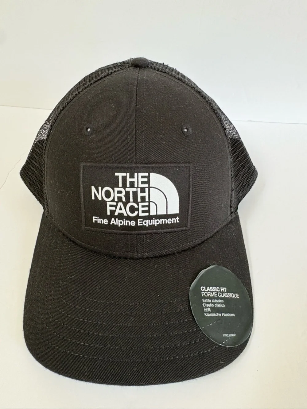 NWT The North Face Mudder Trucker Hat